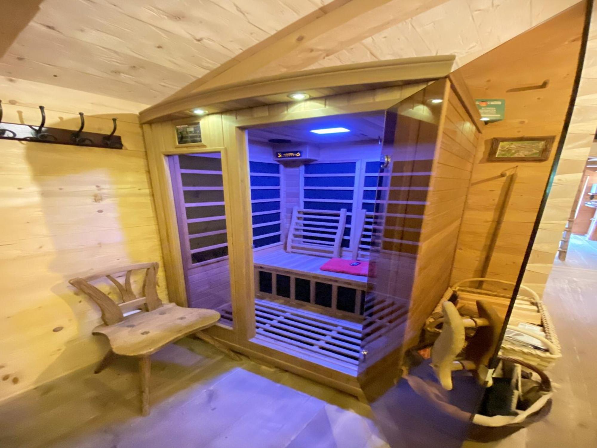 Eco Friendly Chalet Near The Lake In Asten Tittmoning Exterior foto