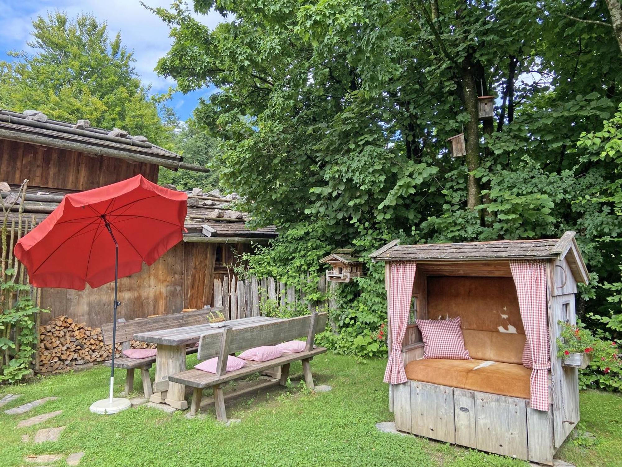 Eco Friendly Chalet Near The Lake In Asten Tittmoning Exterior foto