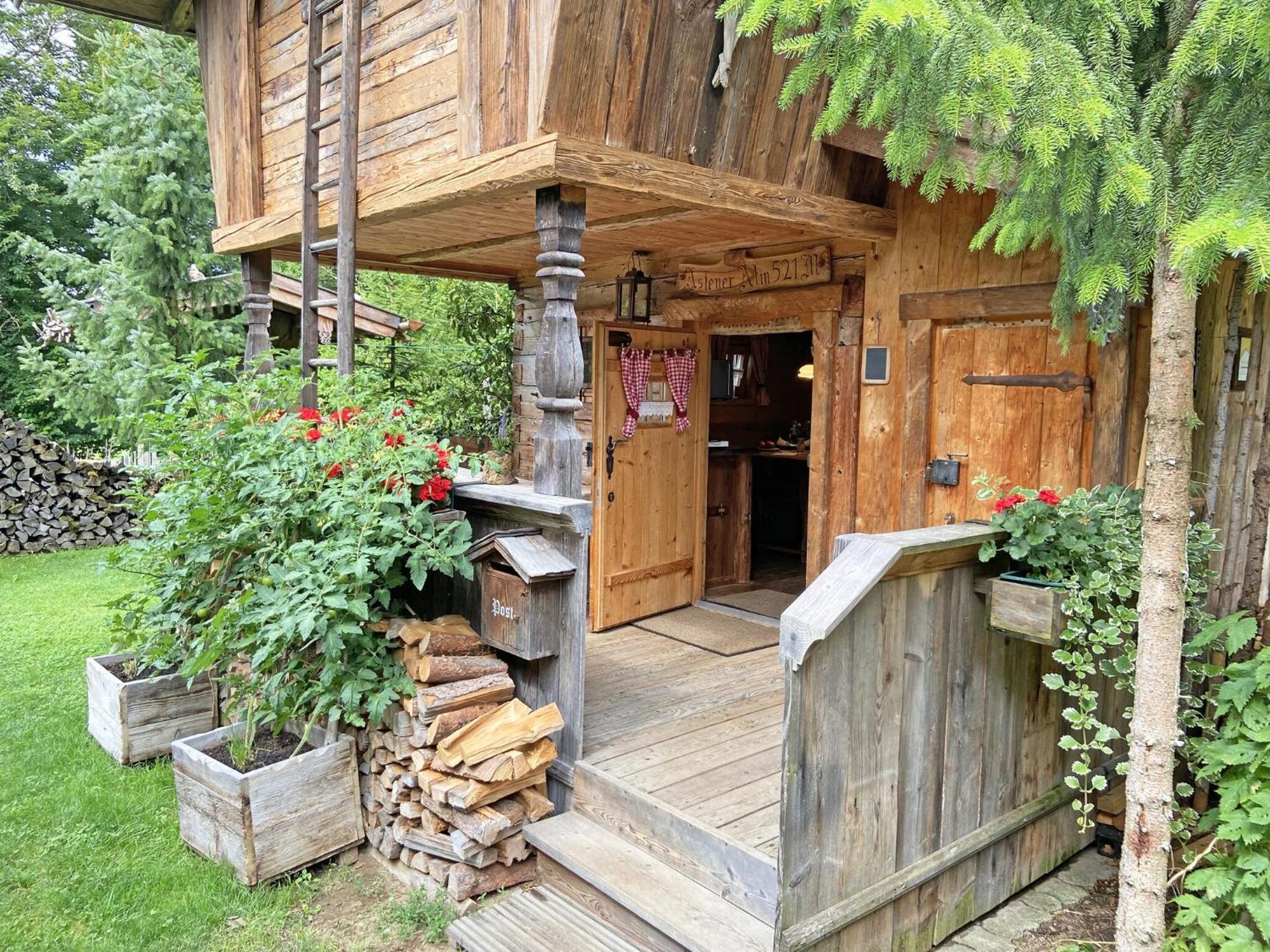 Eco Friendly Chalet Near The Lake In Asten Tittmoning Exterior foto